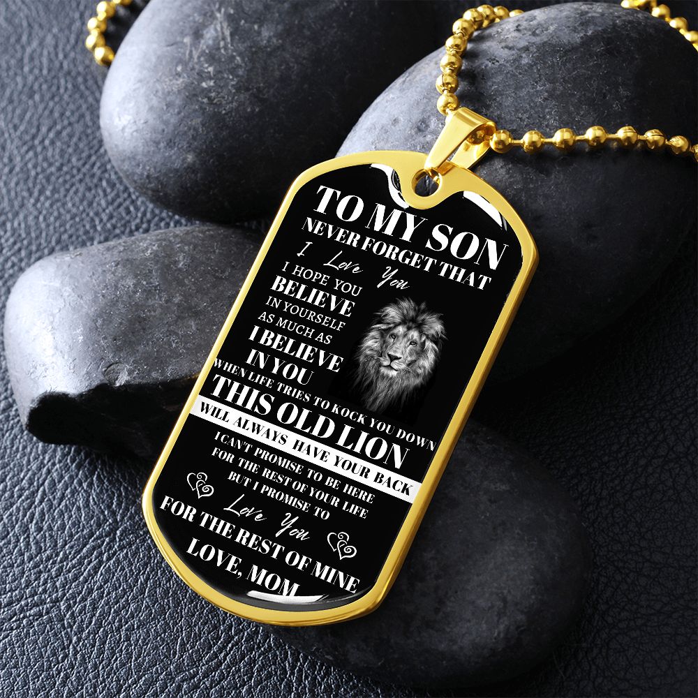 DOG TAG LION NEVER FORGET